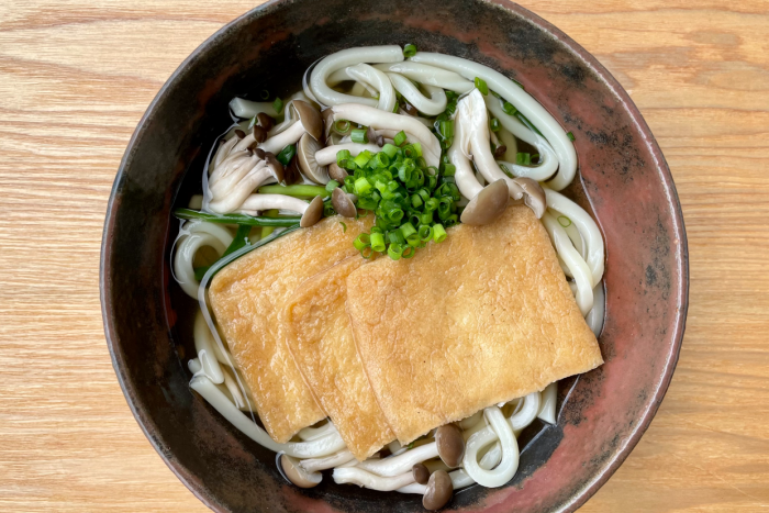 味付けいなりできつねうどん