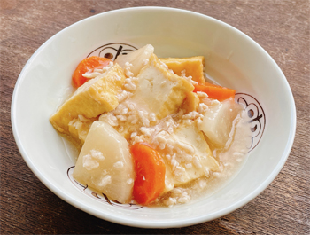 木綿あげと野菜のそぼろあんかけ